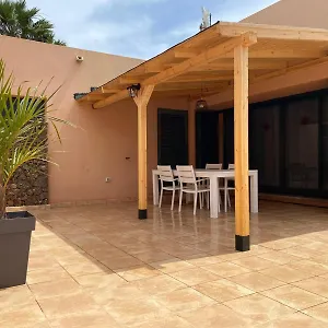 Anahi Homes Corralejo - Codeso 1 Villa