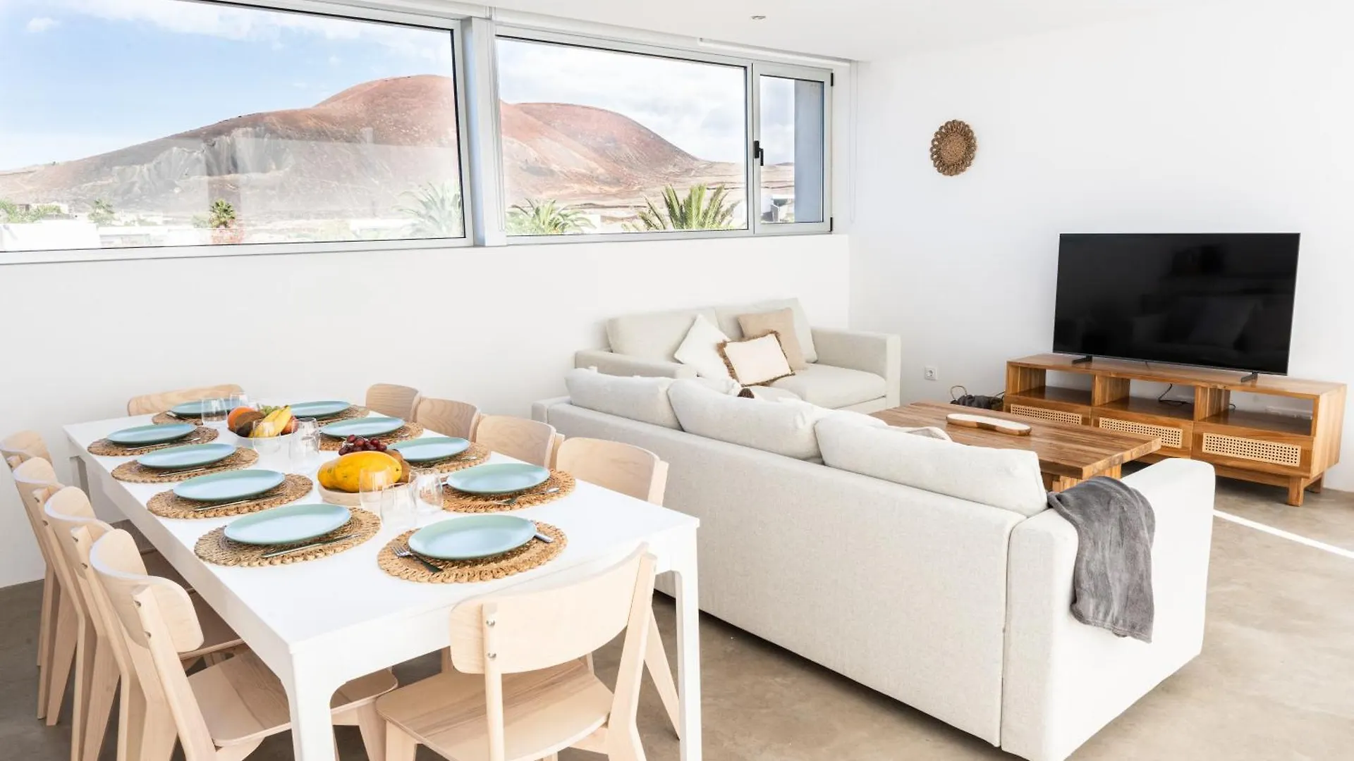 Almara House, Luxury Villa With Heated Pool La Oliva Spain