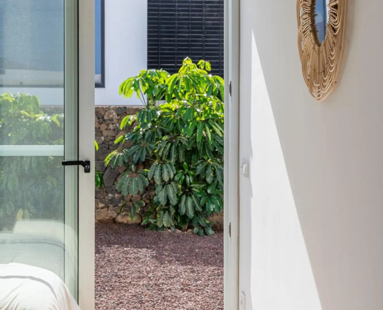 Almara House, Luxury Villa With Heated Pool La Oliva